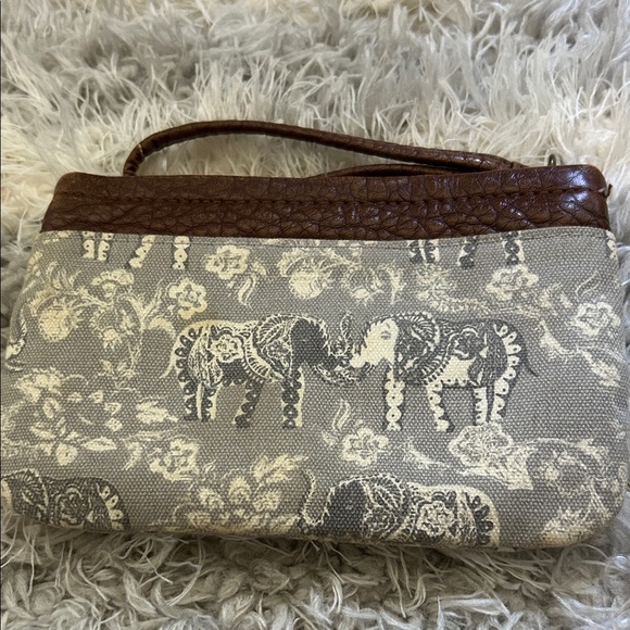 Aeropostale Brown and Gray Wristlet - Picture 2 of 4